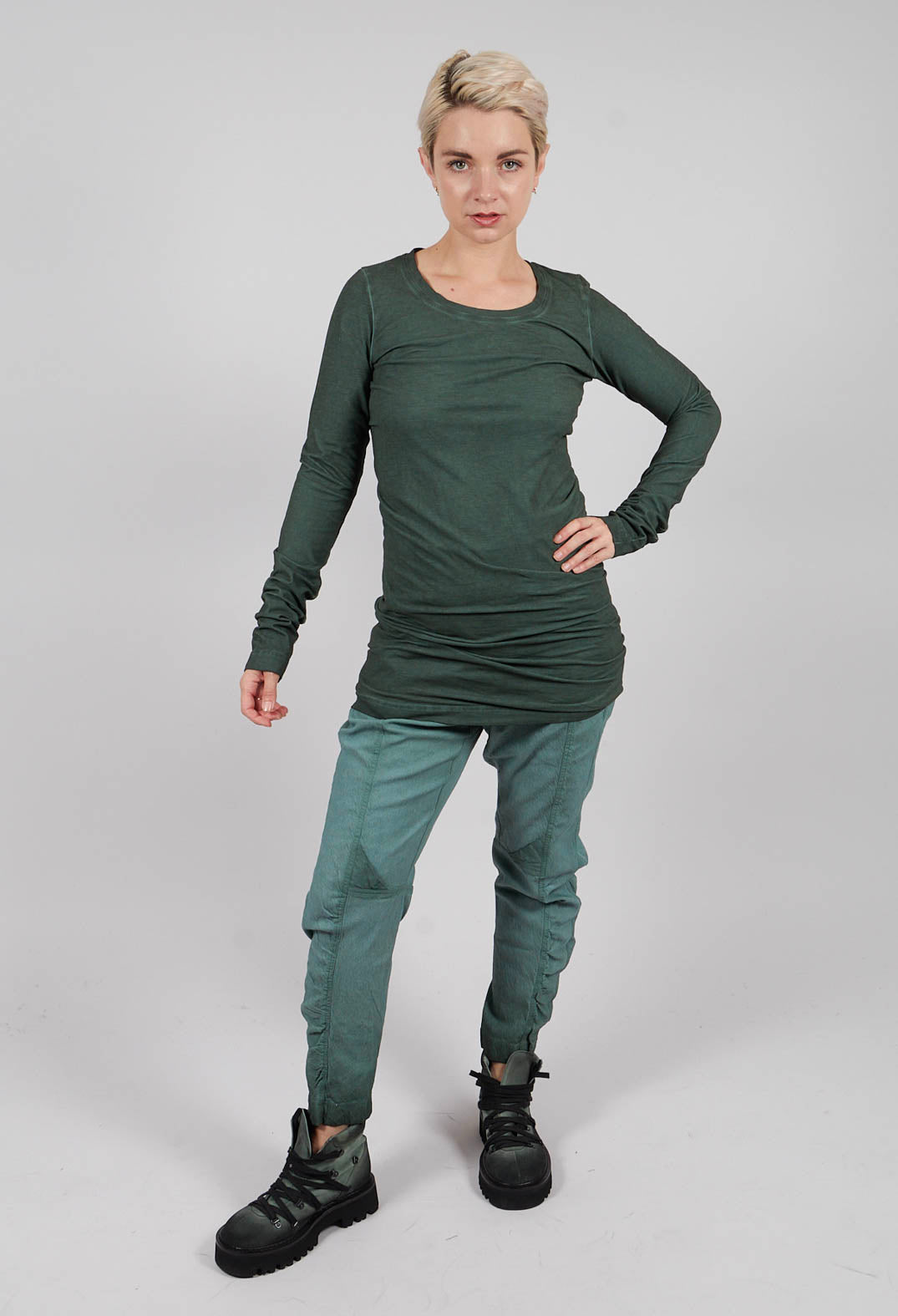 Fitted Long Sleeve T-Shirt in Pine Cloud - 2560507