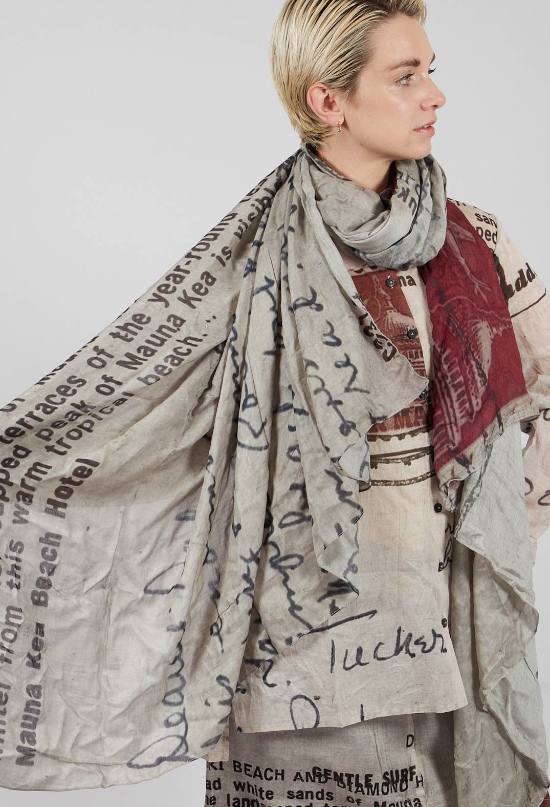 Lightweight Scarf in Backside Print - 2801402