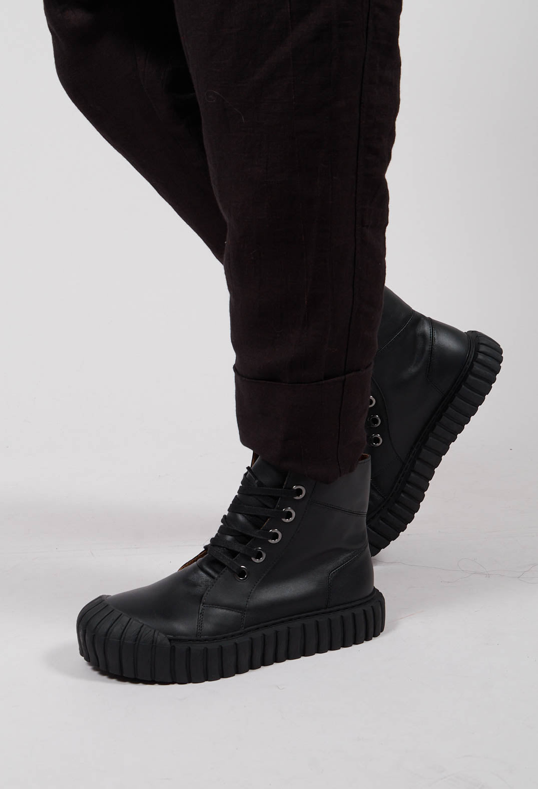 Lace Up Ankle Boots in Black - 2985250