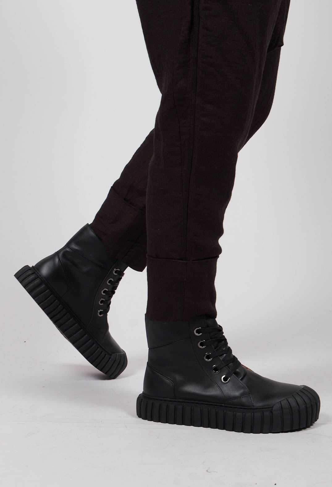 Lace Up Ankle Boots in Black - 2985250