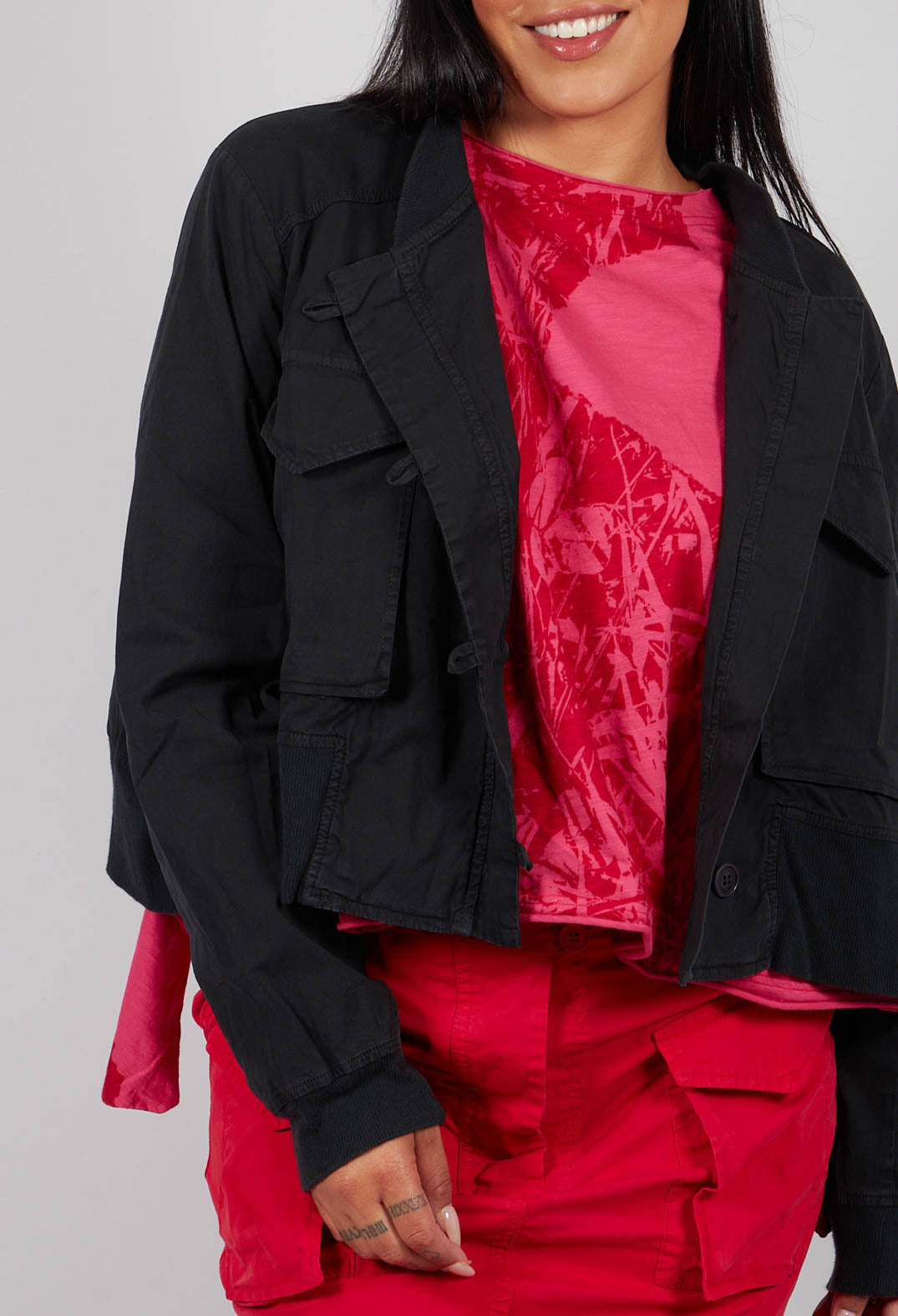 Cropped Utility Jacket in Black - 3201102