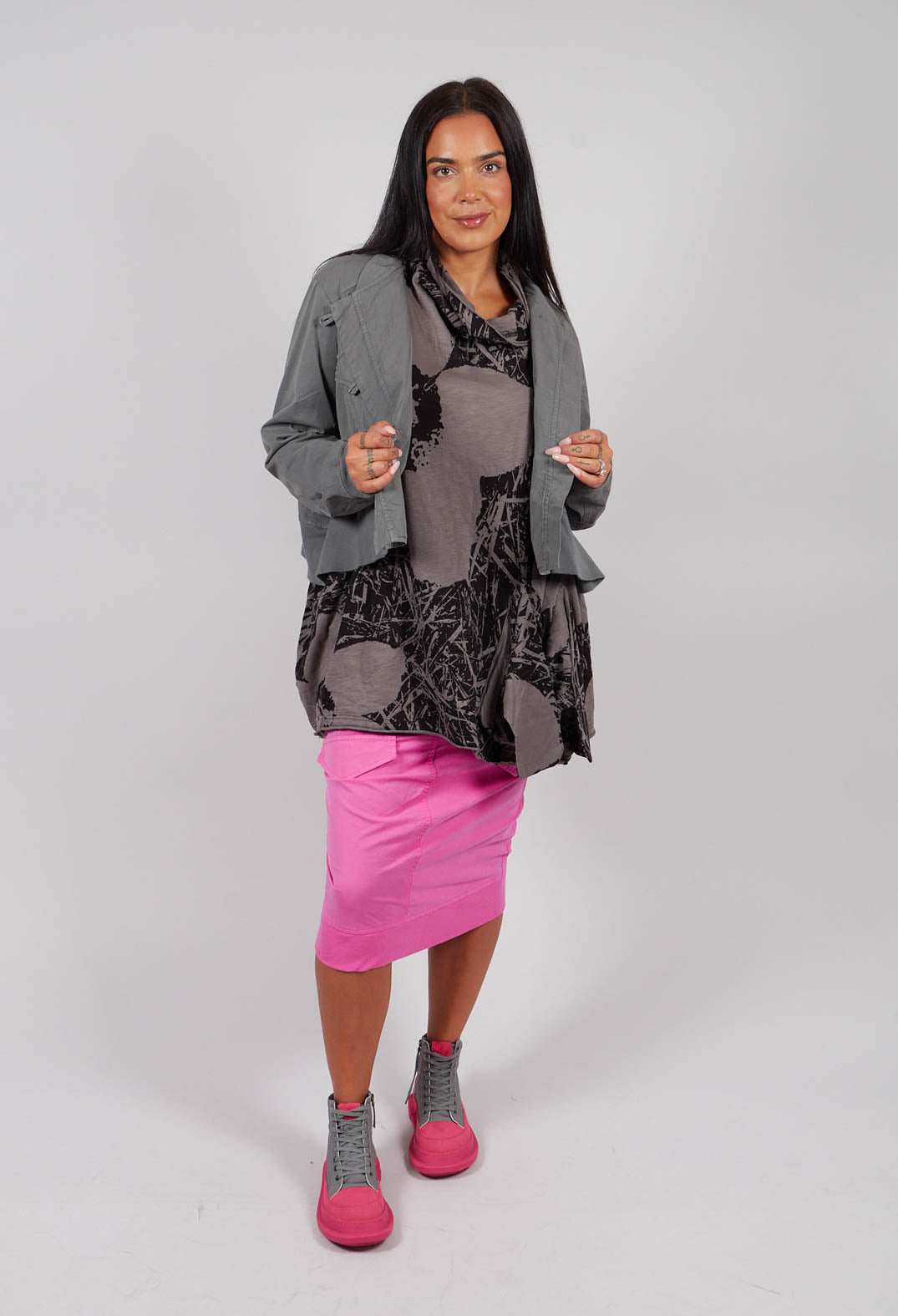 Cropped Utility Jacket in Dark Grey - 3201102