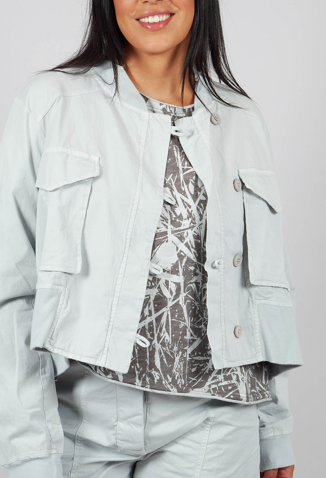 Cropped Utility Jacket in Light Grey - 3201102