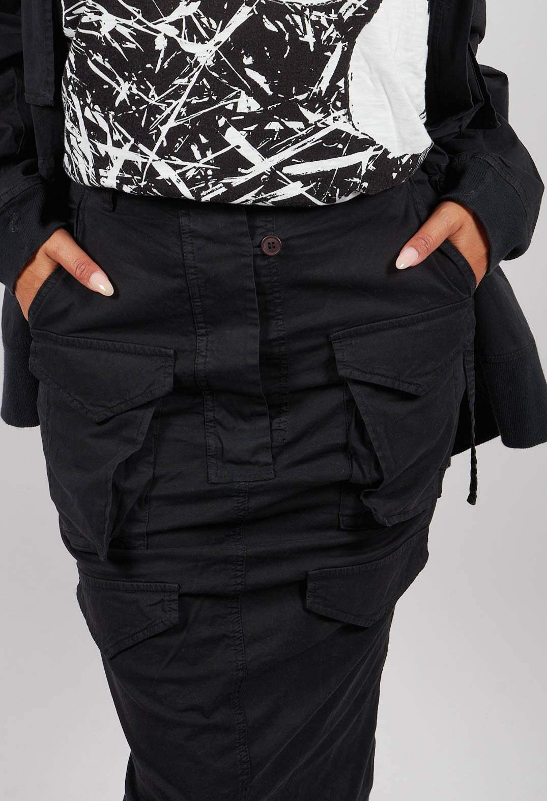 Utility Pencil Skirt in Black - 3200306