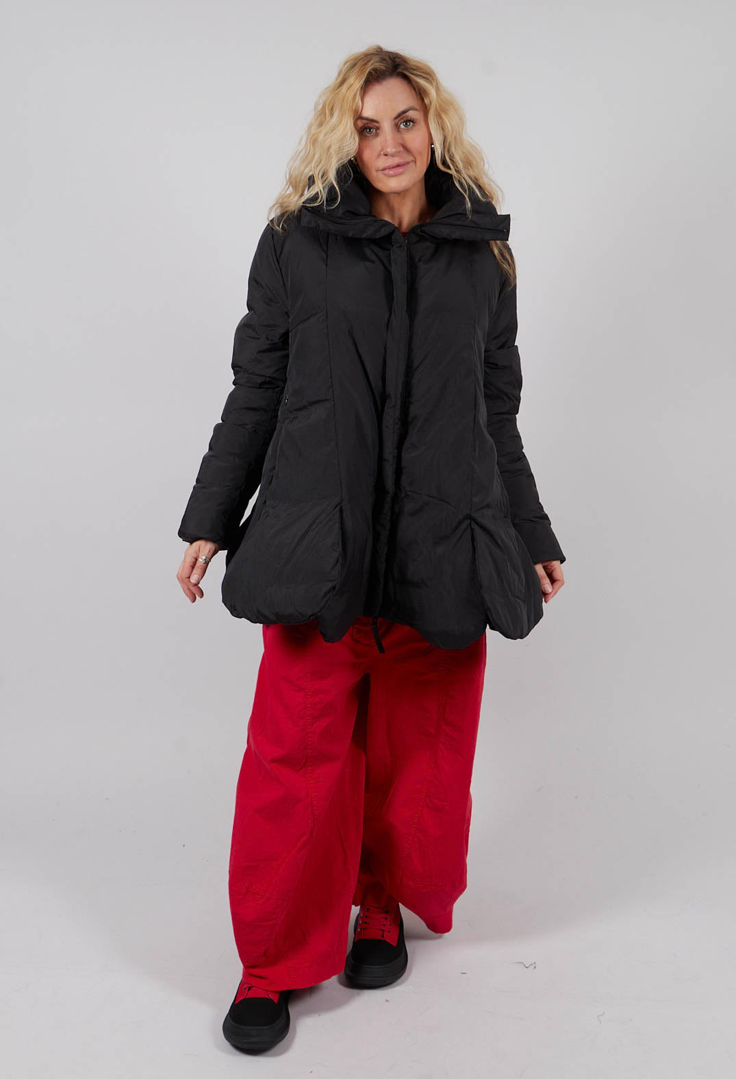 Tulip Hem Padded Jacket in Black - 3211124