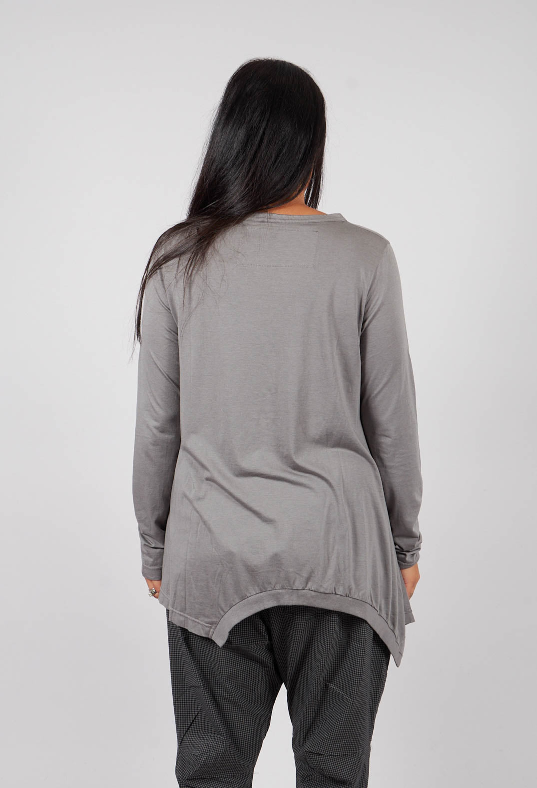 Long Sleeve T-Shirt with Asymmetric Hem in Dark Grey - 3260501