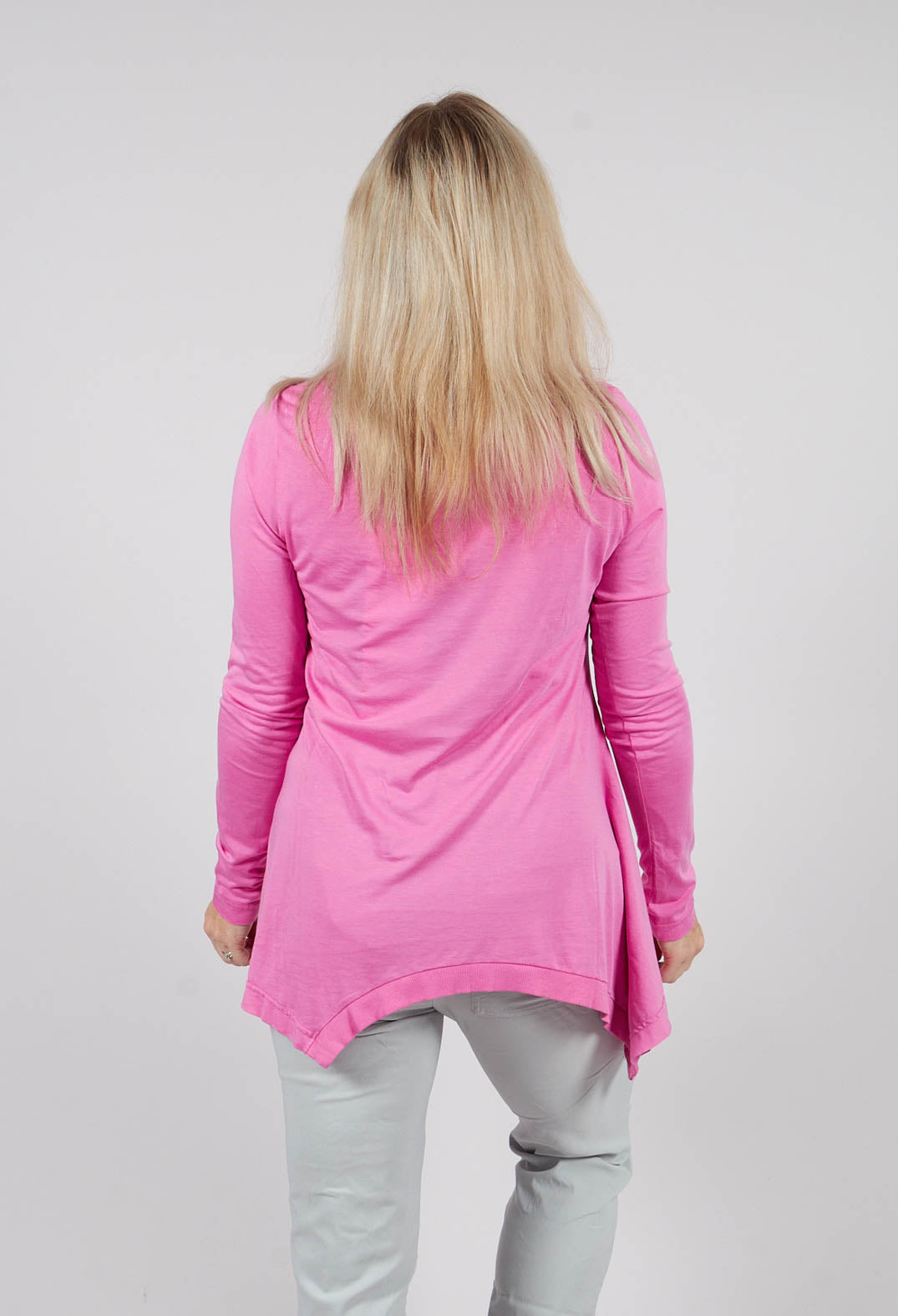 Long Sleeve T-Shirt with Asymmetric Hem in Lily - 3260501