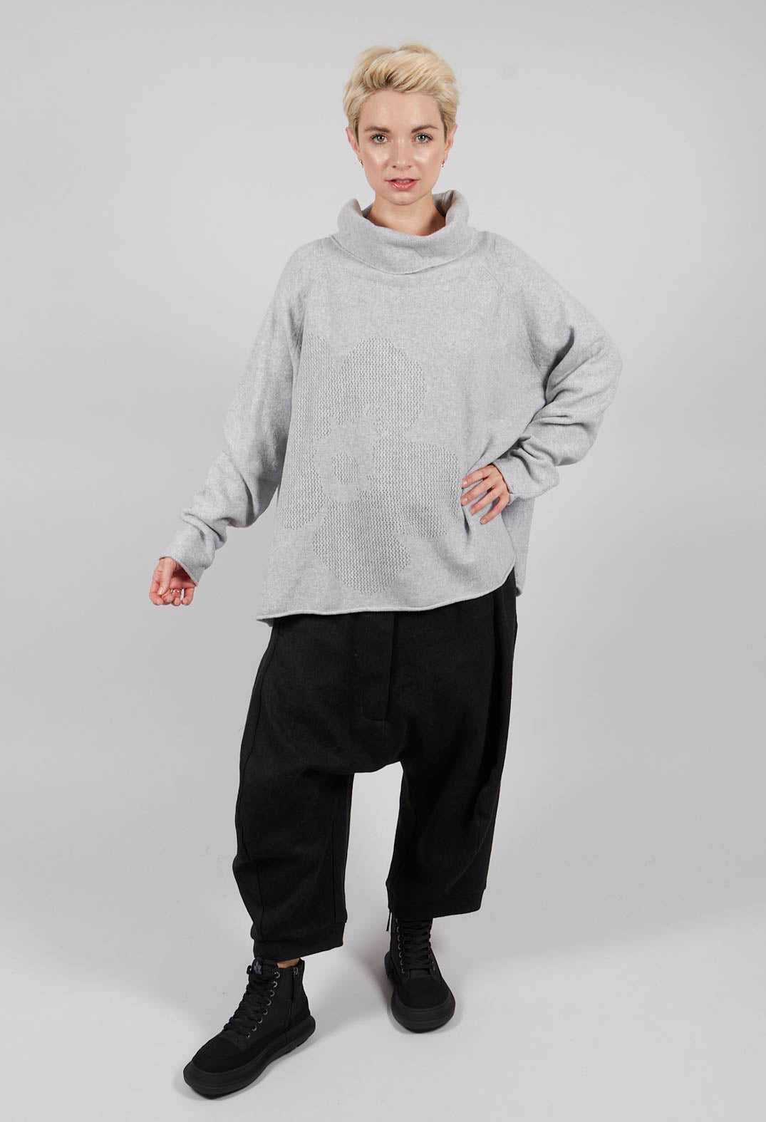 Pullover with Stitched Motif in Light Grey - 3270701