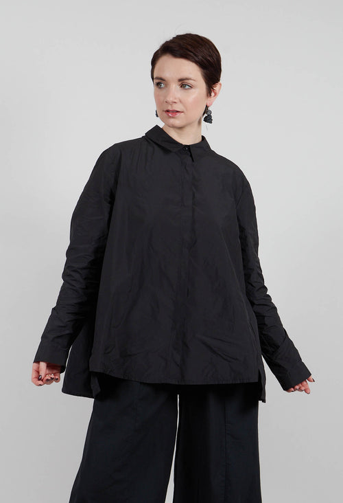 Shirt with Pleated Back in Black - 3300401