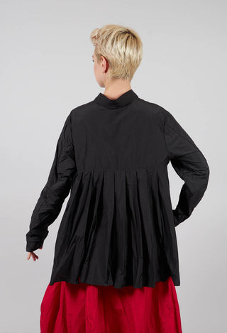 Shirt with Pleated Back in Black - 3300401