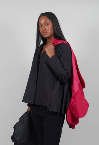 Shirt with Pleated Back in Black - 3300401