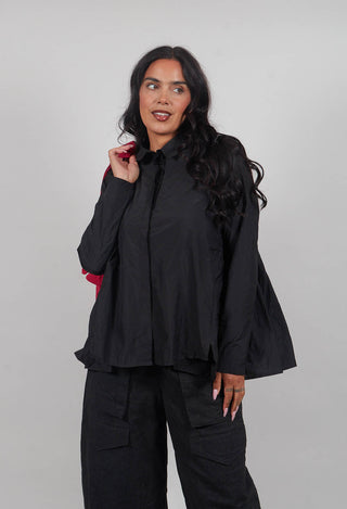 Shirt with Pleated Back in Black - 3300401