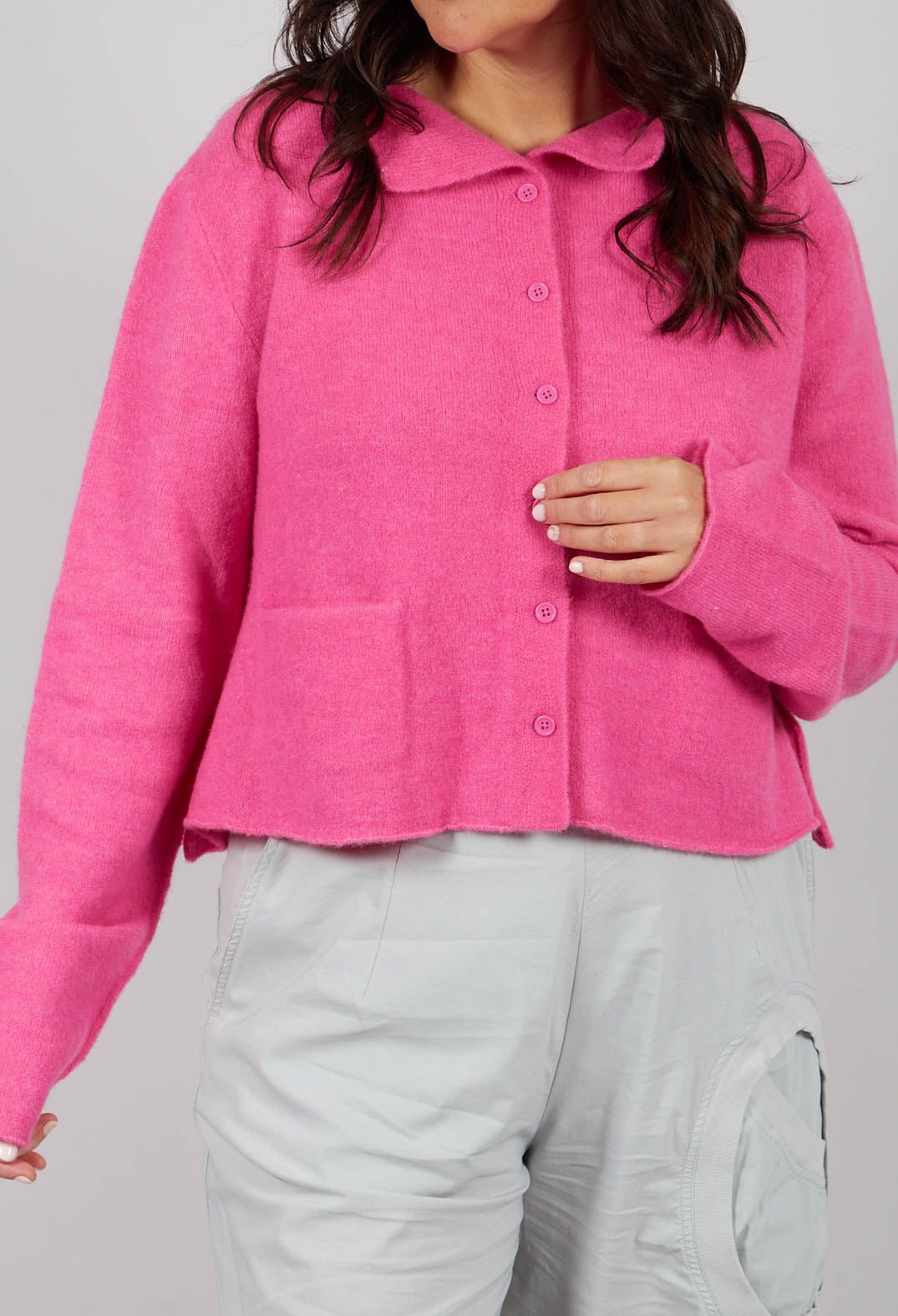 Short Cardigan with Collar in Lily - 3327102