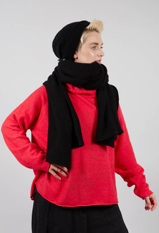 Knitted Scarf in Black - 3327706