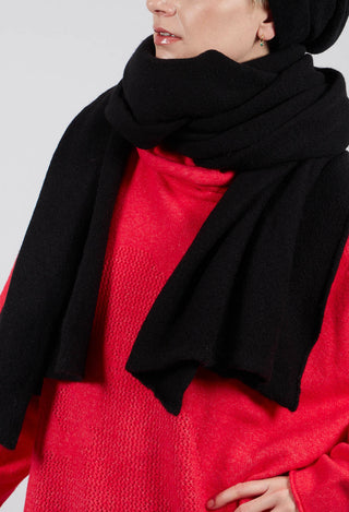 Knitted Scarf in Black - 3327706