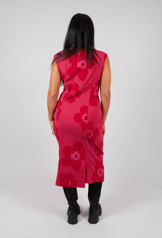 Fitted Sleeveless Dress in Rose Print - 3440903