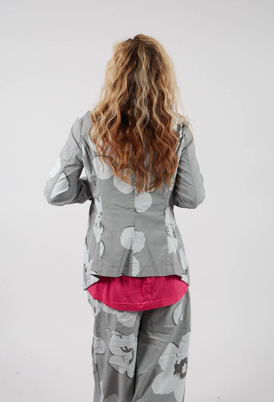 Fitted Jacket in Dark Grey Print- 3441105