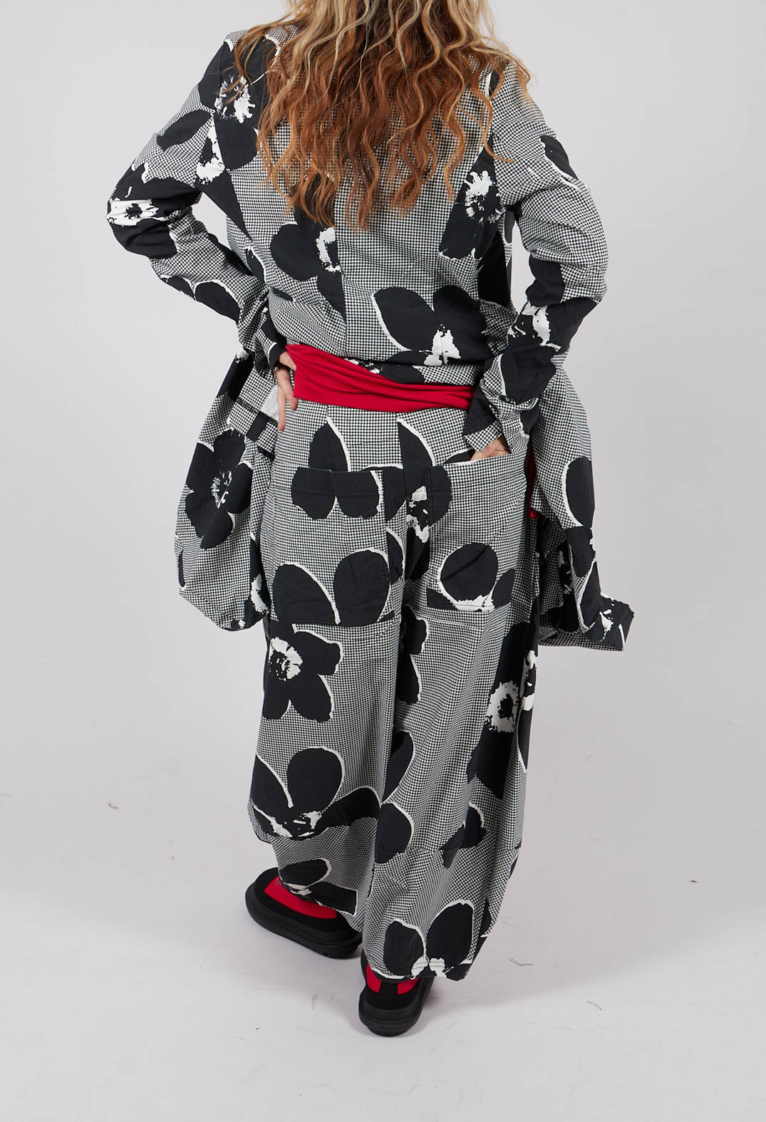 Pull On Tulip Leg Trousers in Black Off White Print - 3440116