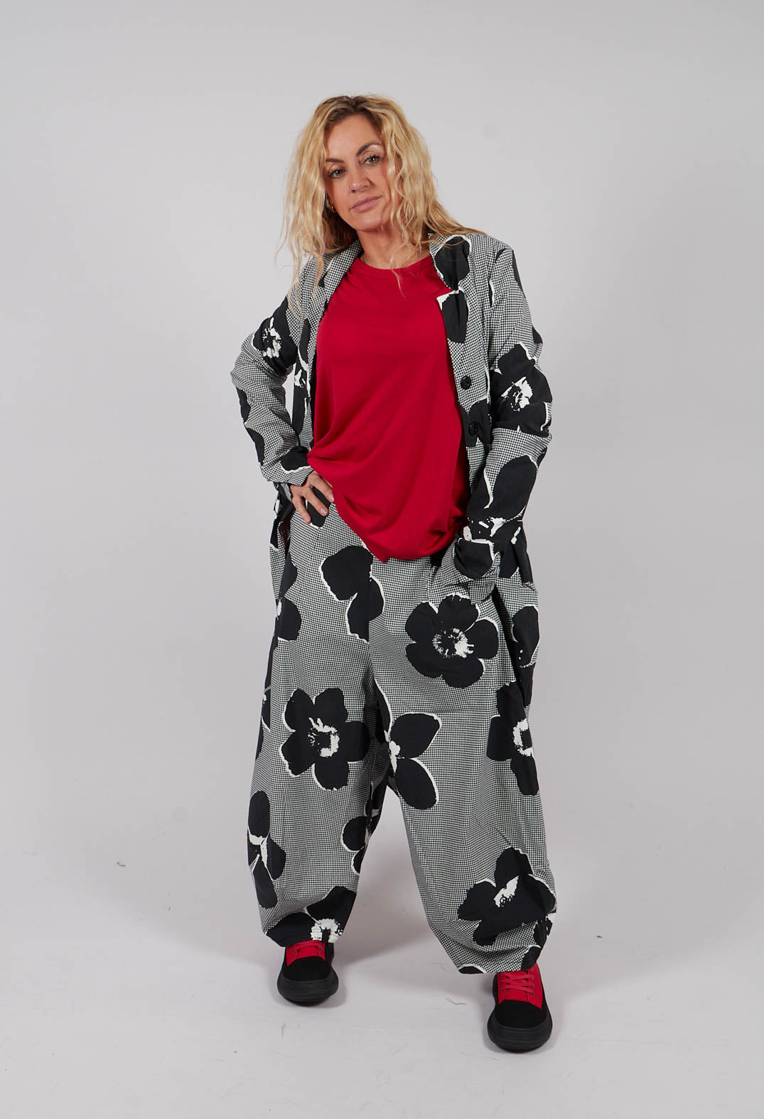Pull On Tulip Leg Trousers in Black Off White Print - 3440116