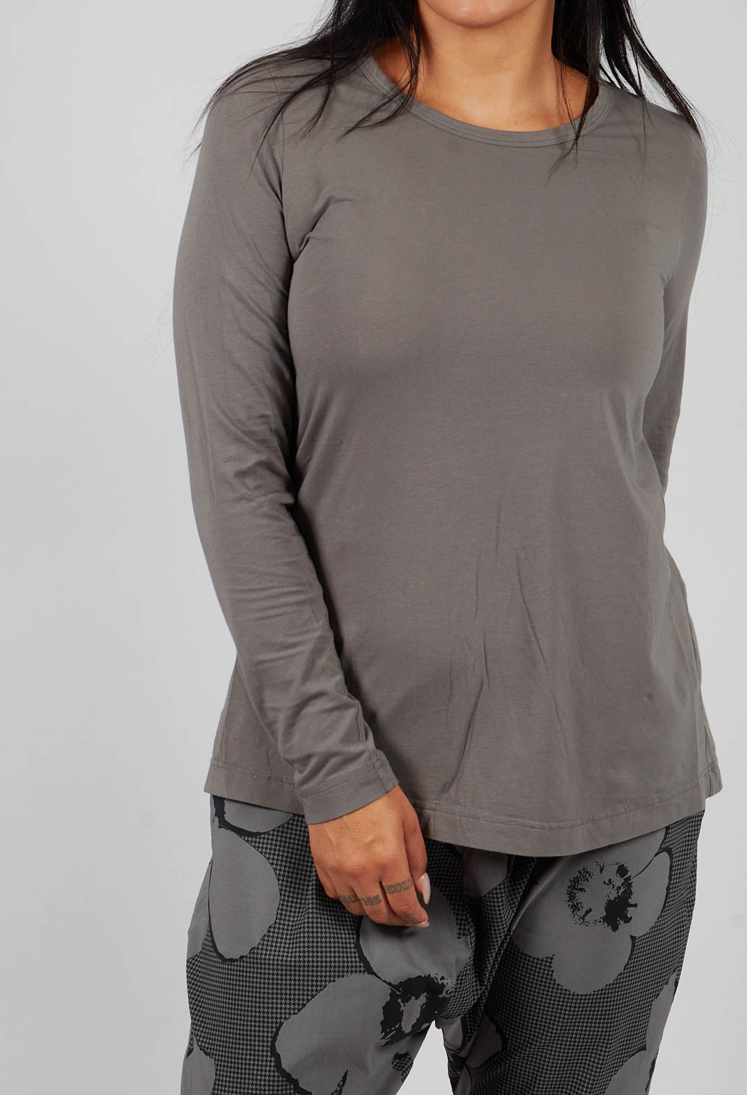 Long Sleeve T-Shirt with Tulip Hem in Dark Grey - 3470509