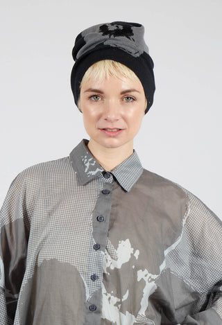 Slouch Fit Beanie Hat in Black Jacquard - 3594605