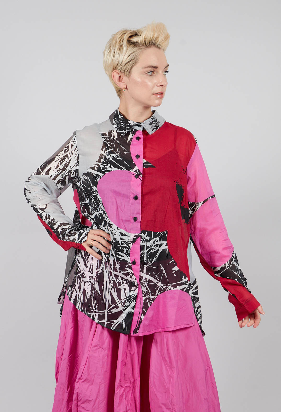 Pleated Back Cotton Shirt in Colourful - 3600404