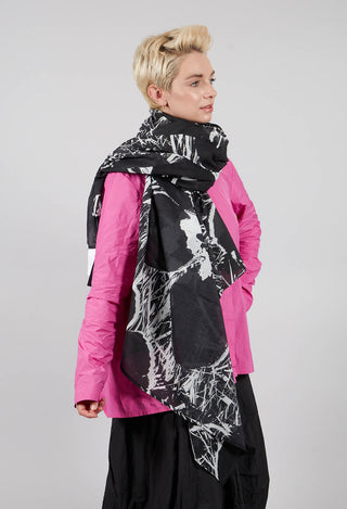 Oversized Lightweight Scarf in Black Off White Print - 3601408