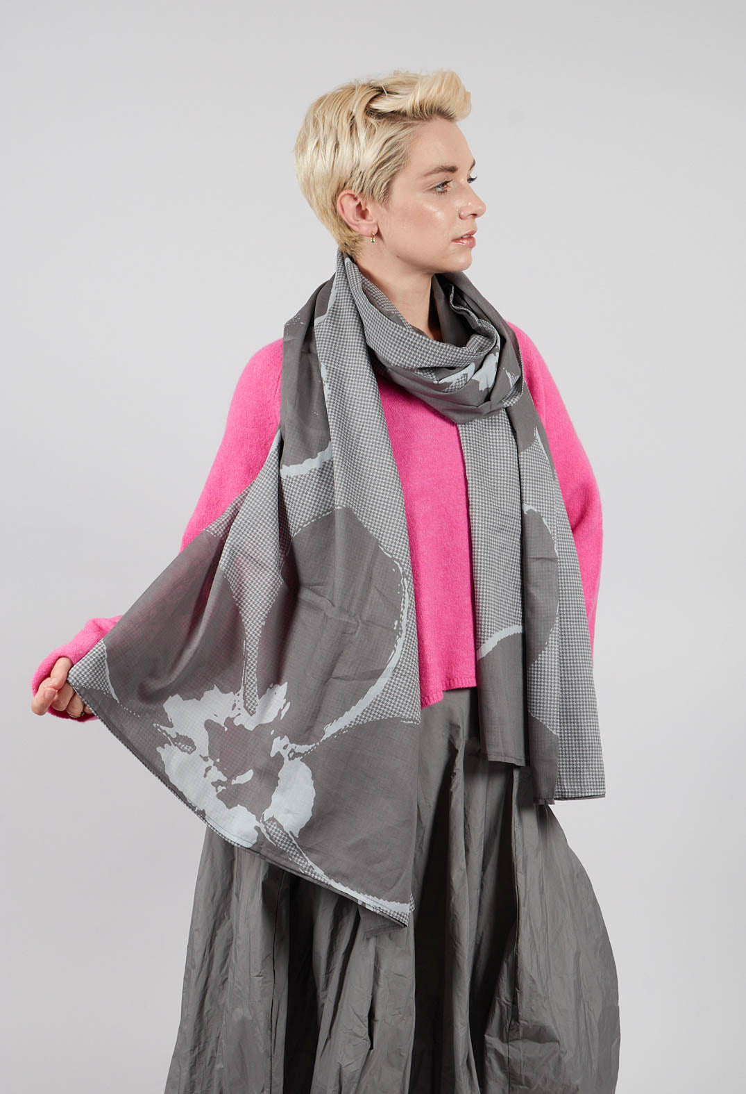 Oversized Lightweight Scarf in Dark Grey Print - 3601408