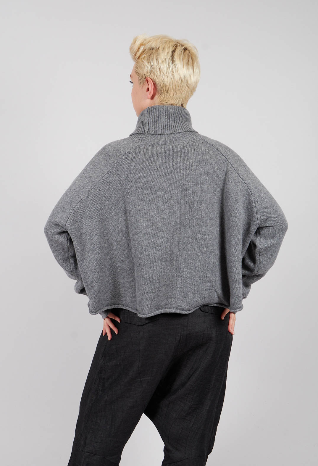 Short Fit Roll Neck Jumper in Dark Grey - 3620702