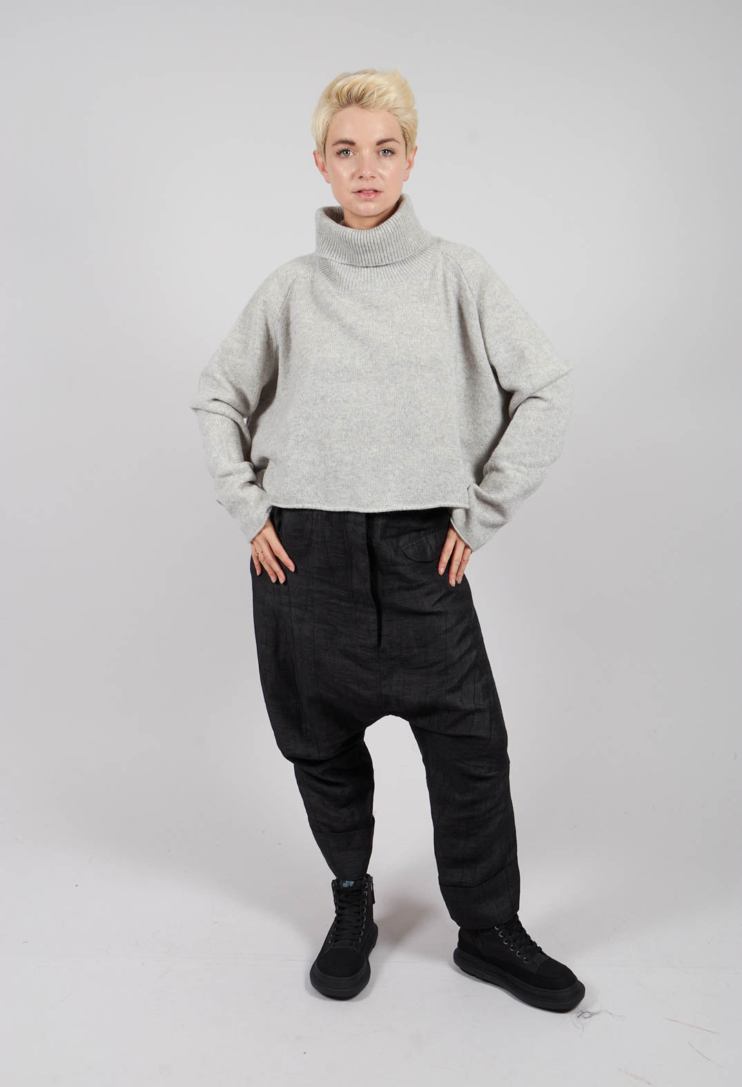 Short Fit Roll Neck Jumper in Light Grey - 3620702