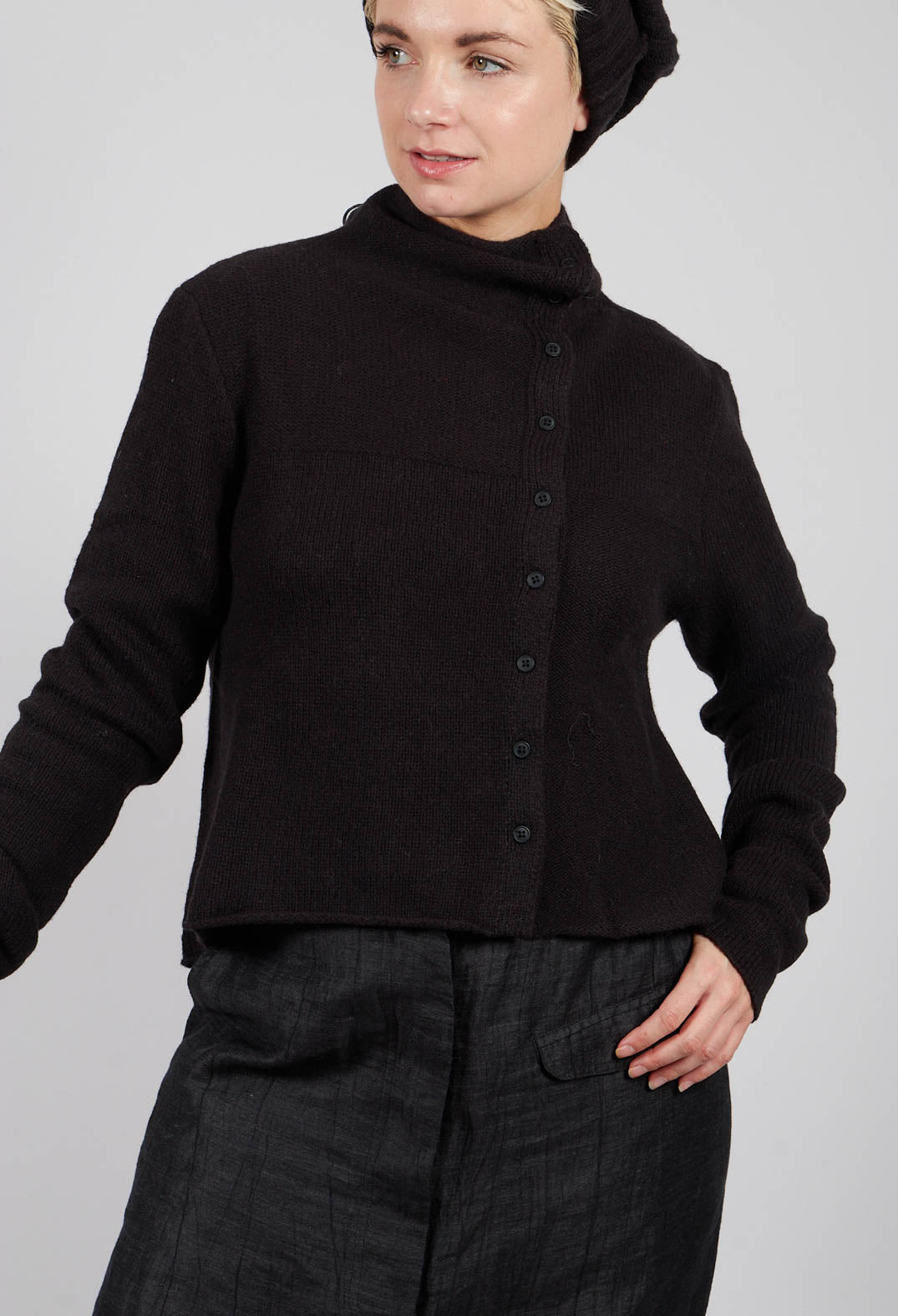 Short Button Through Cardigan in Black - 3627103