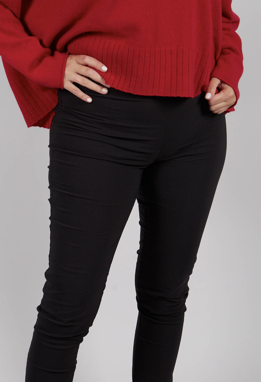 Pull On Slim Leg Trousers in Black - 3630101