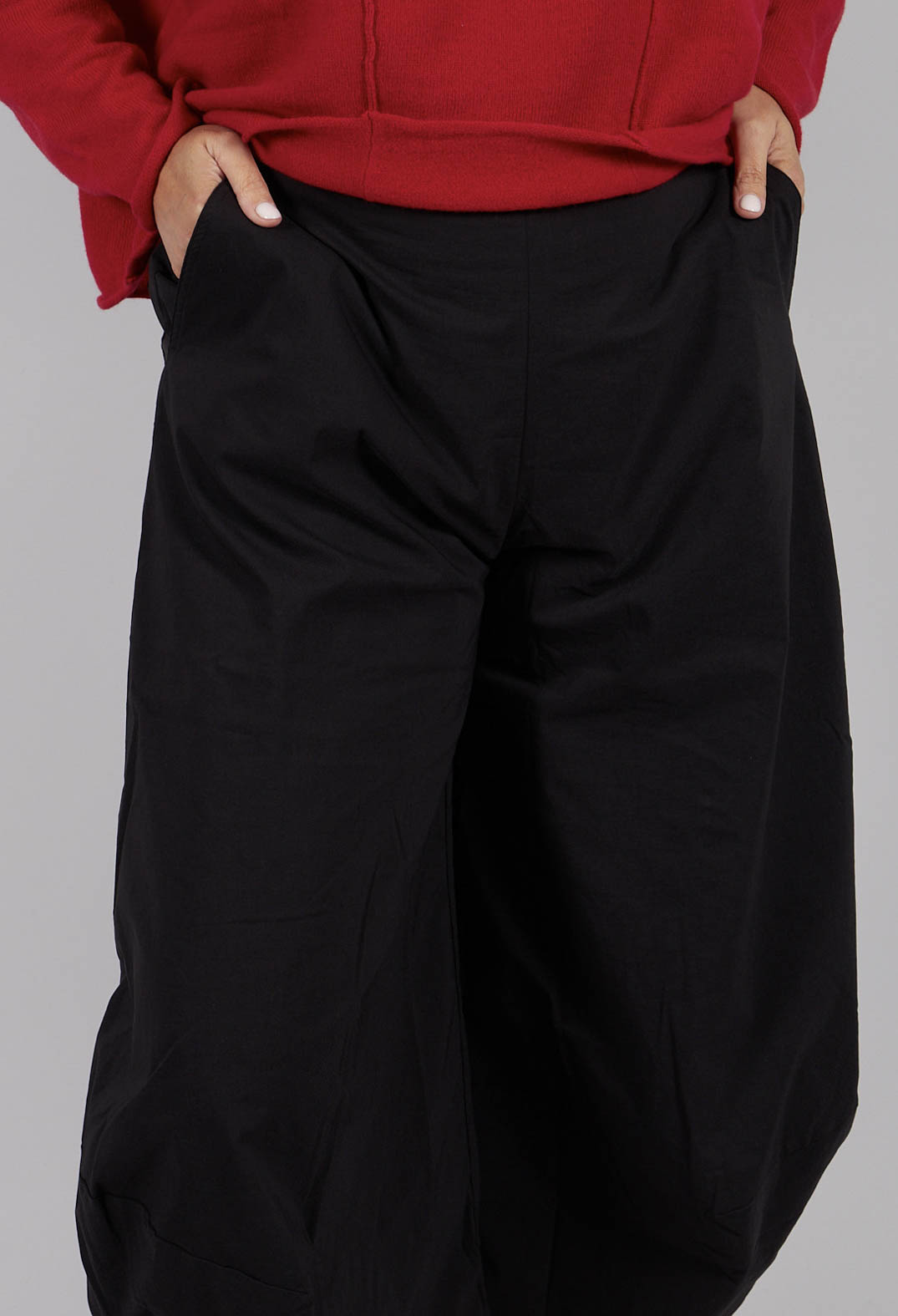 Pull On Balloon Leg Trousers in Black - 3630104