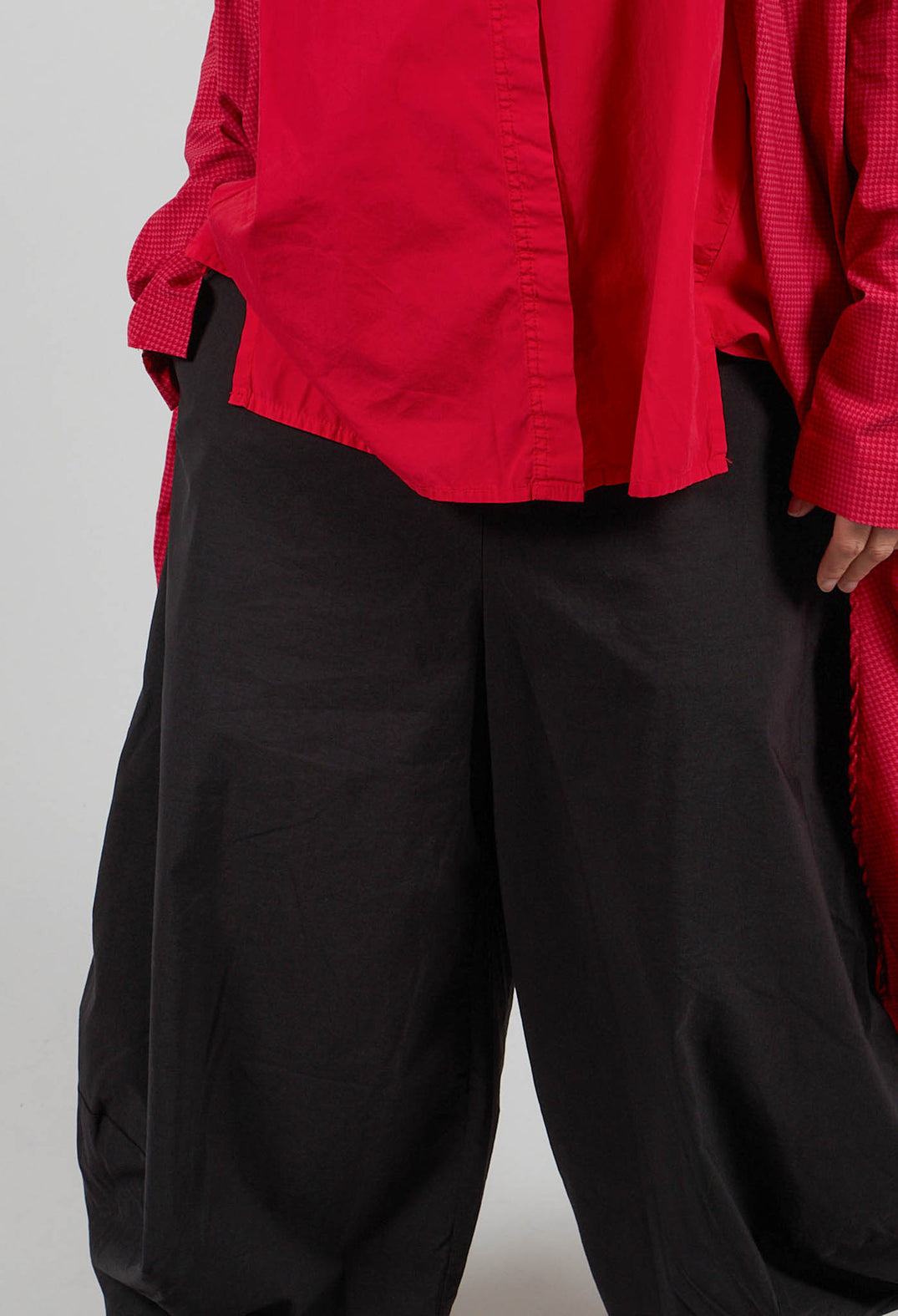 Pull On Balloon Leg Trousers in Black - 3630104