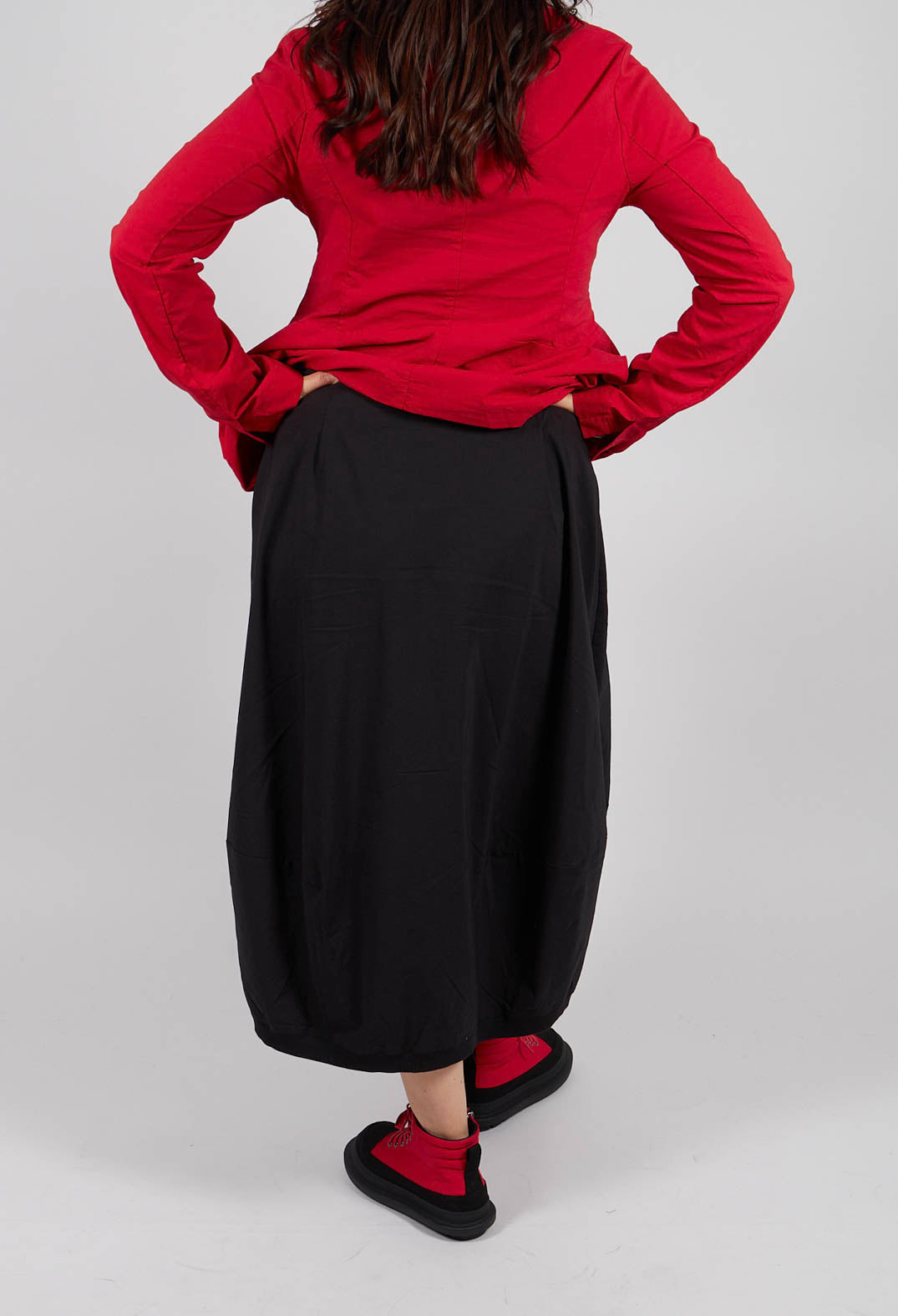 Tulip Skirt with Circular Pockets in Black - 3630308