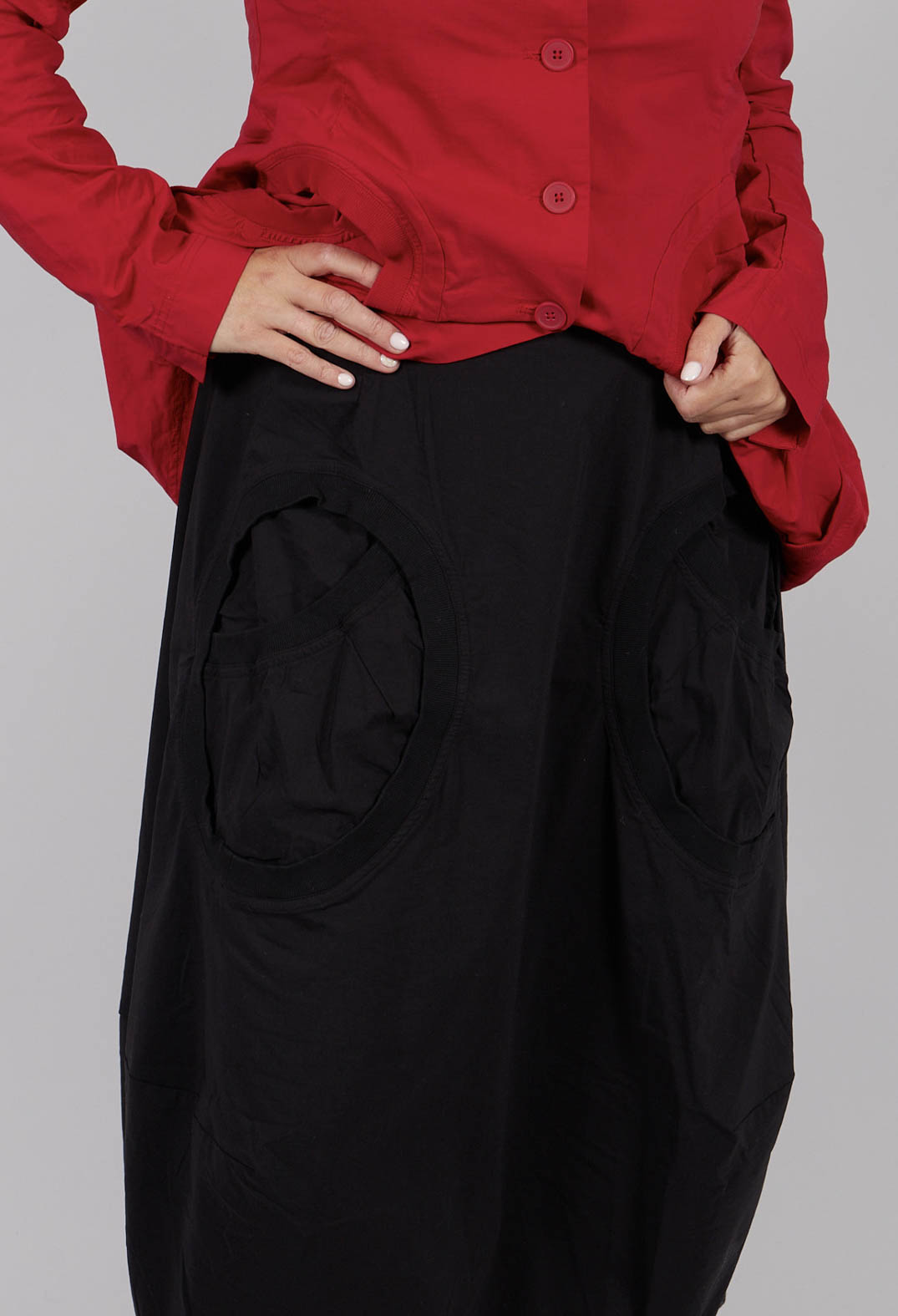 Tulip Skirt with Circular Pockets in Black - 3630308