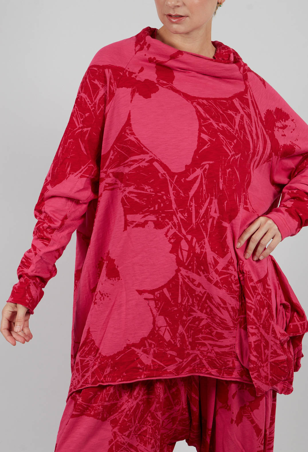 Longline Top with Feature Pocket in Rose Print - 3640502