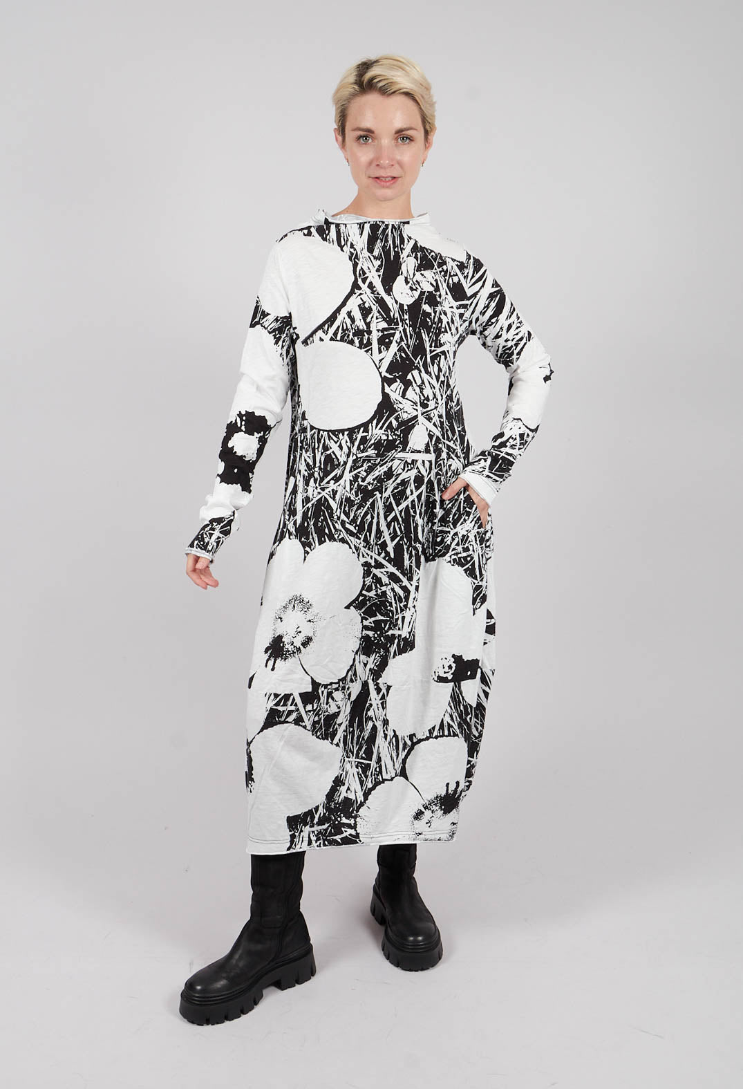 High Neck Jersey Dress in Black Off White Print - 3640905