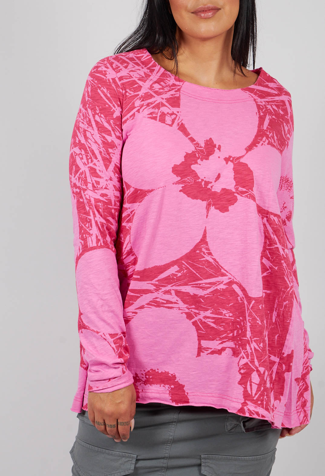 Long Sleeve T-Shirt with Flared Hem in Lotus Print - 3640506