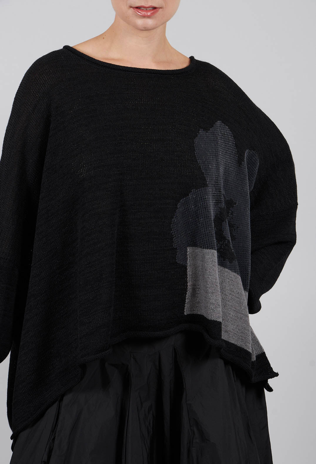 Oversized Jumper in Black with Greyflock - 3720702