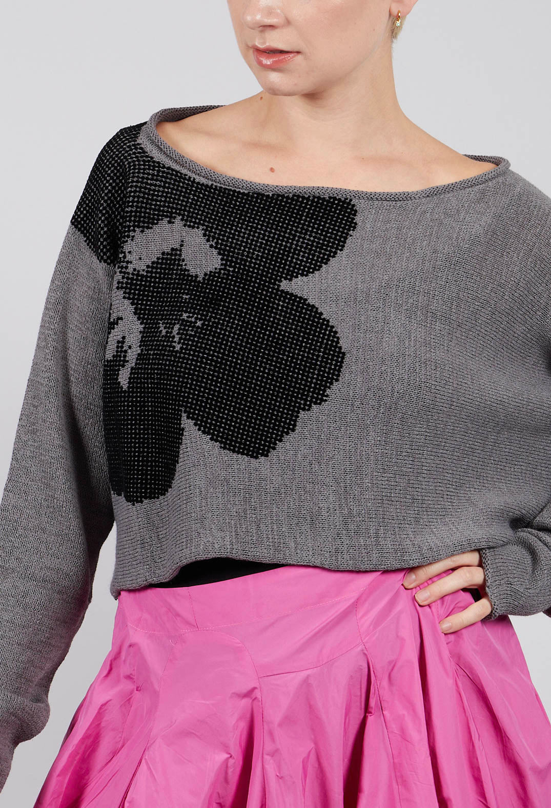 Cropped Jumper in Dark Grey with Blackflock - 3720705