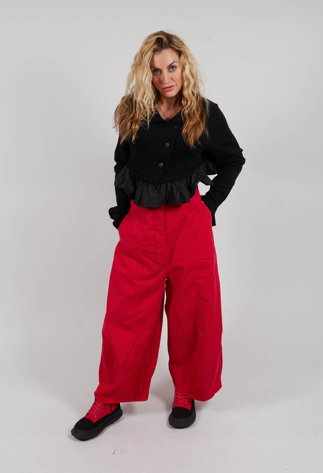 Dual Fabric Cropped Cardigan in Black - 3897116