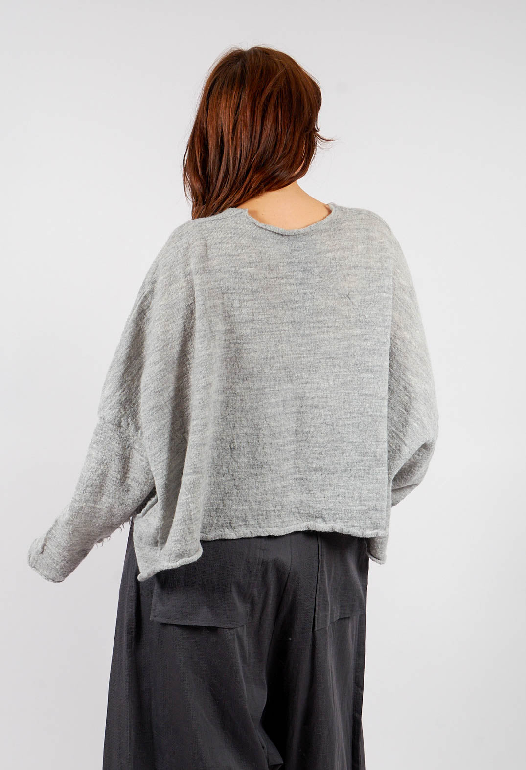 Oversized Cropped Jumper in Light Grey - 3890718
