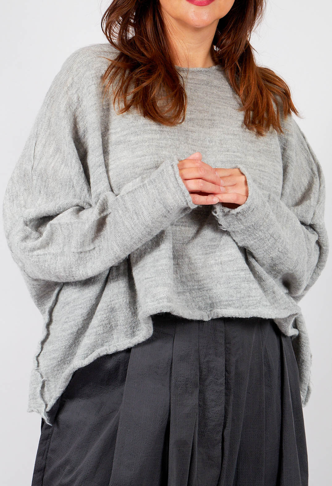 Oversized Cropped Jumper in Light Grey - 3890718