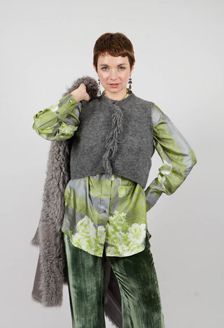 Cropped Sleeveless Cardigan in Dark Grey