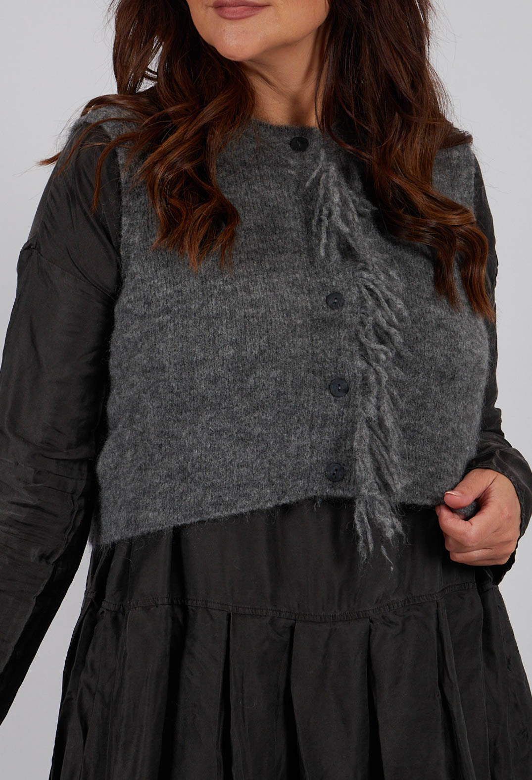 Cropped Sleeveless Cardigan in Dark Grey