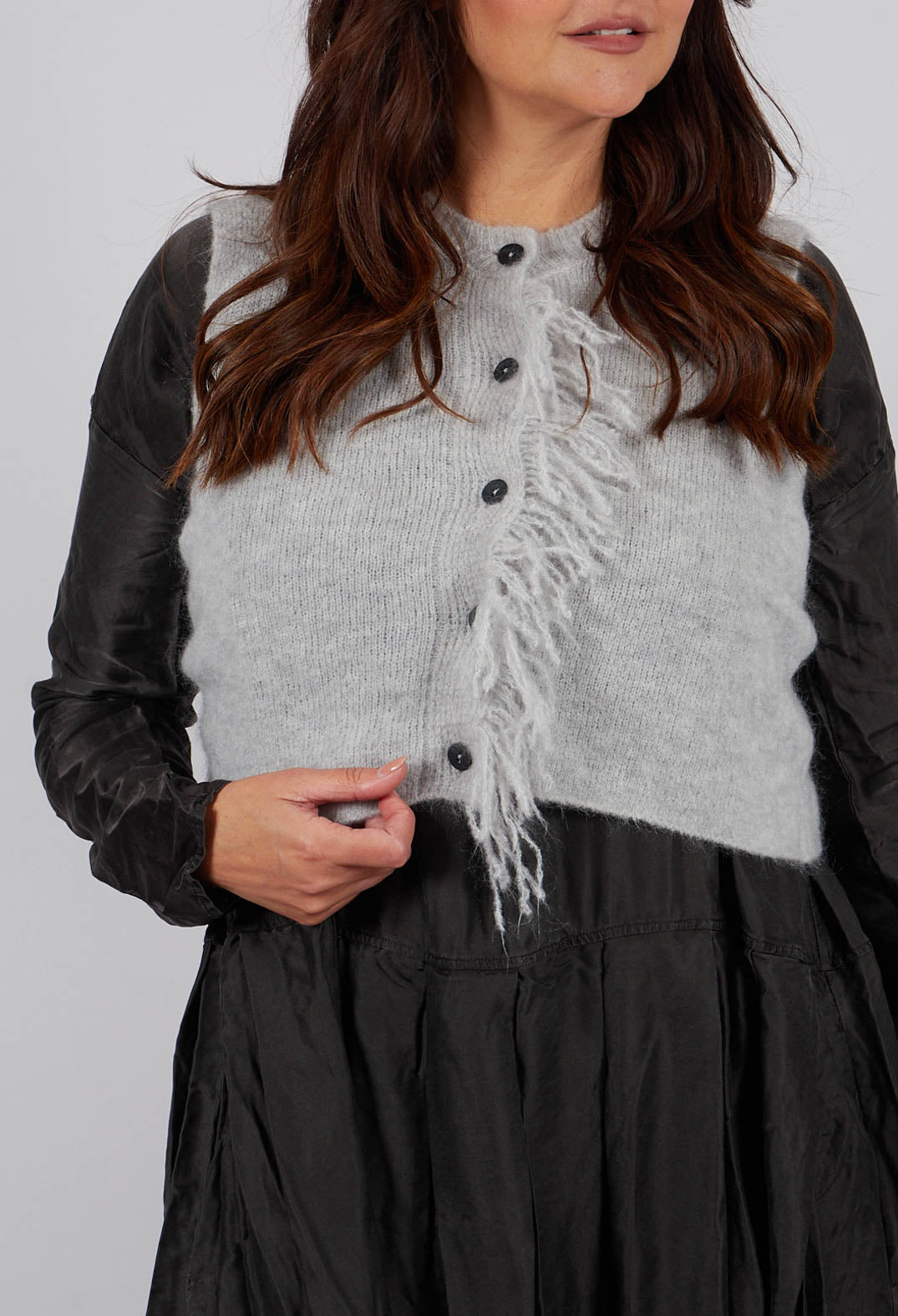 Cropped Sleeveless Cardigan in Light Grey