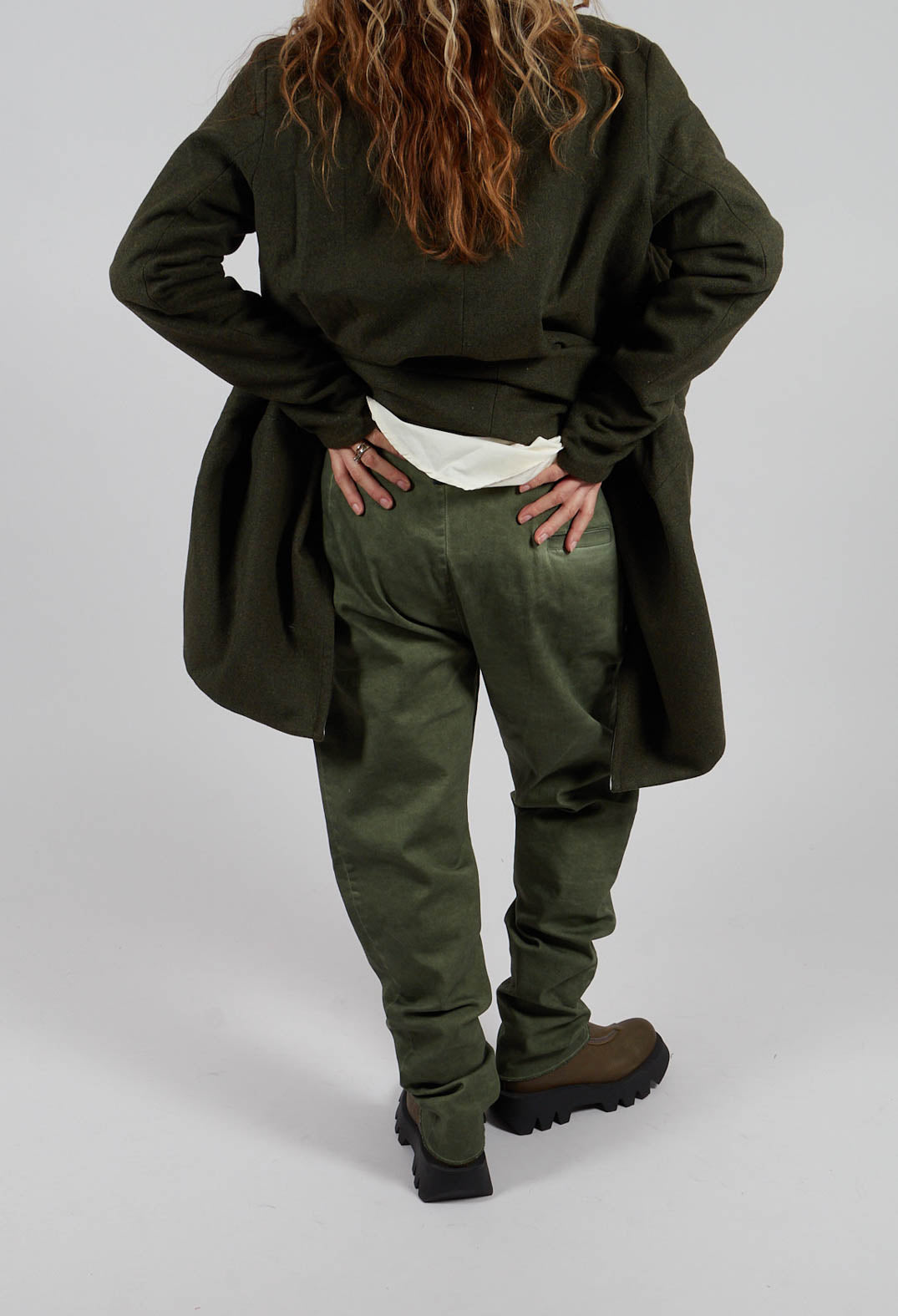 Brooch Detail Pants in Original Green