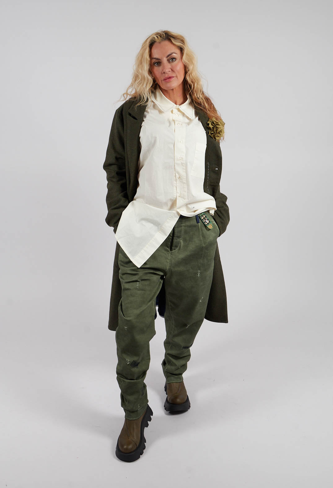 Brooch Detail Pants in Original Green