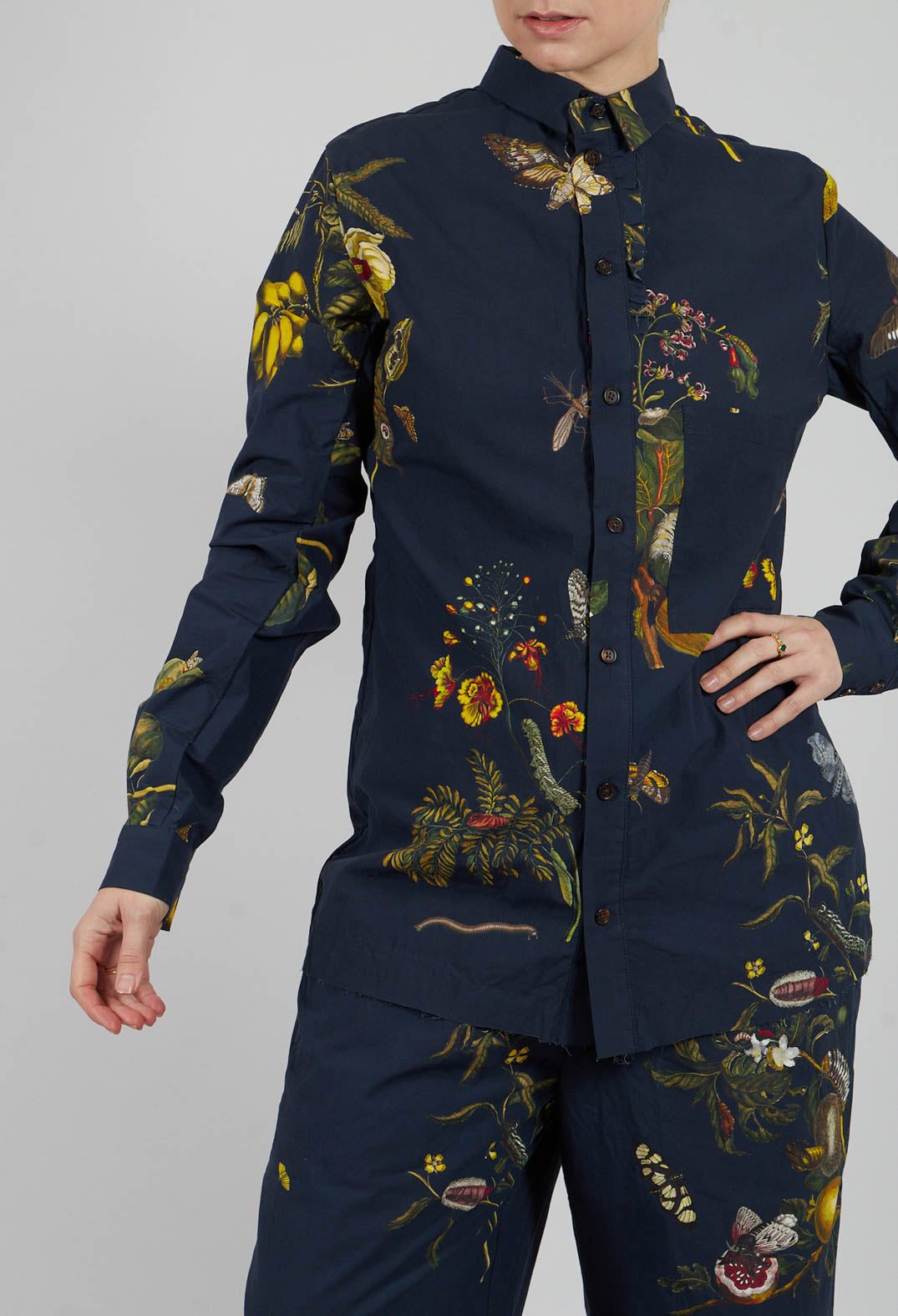 Panel Detail Shirt in Natural Bleu